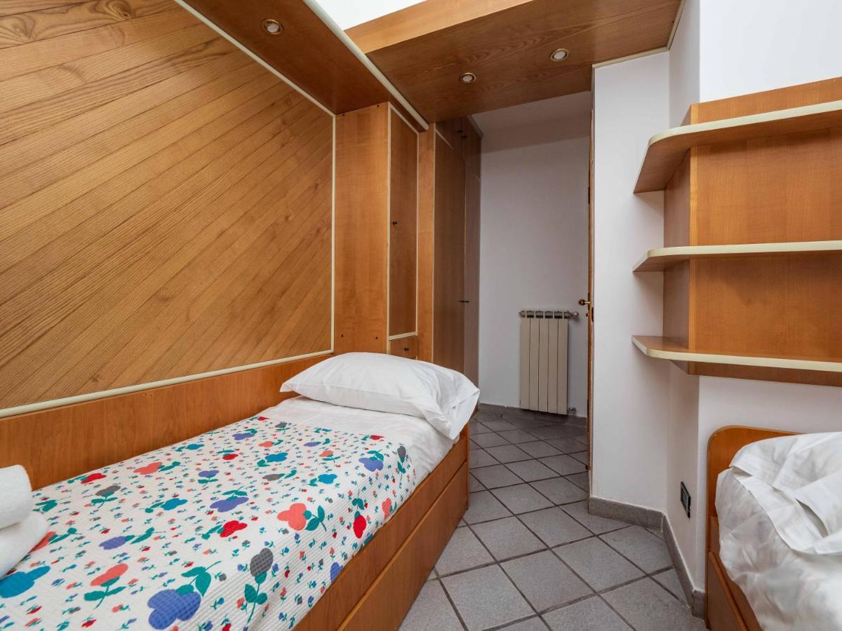 Maison Rosa Мета Екстериор снимка